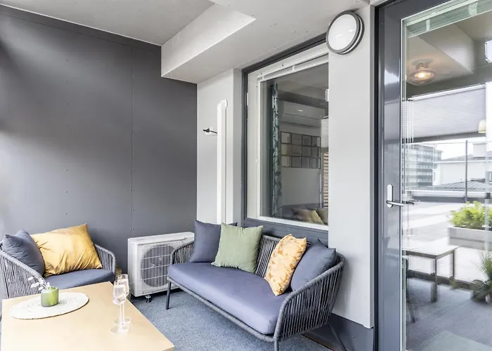 New With Free Parking شقة